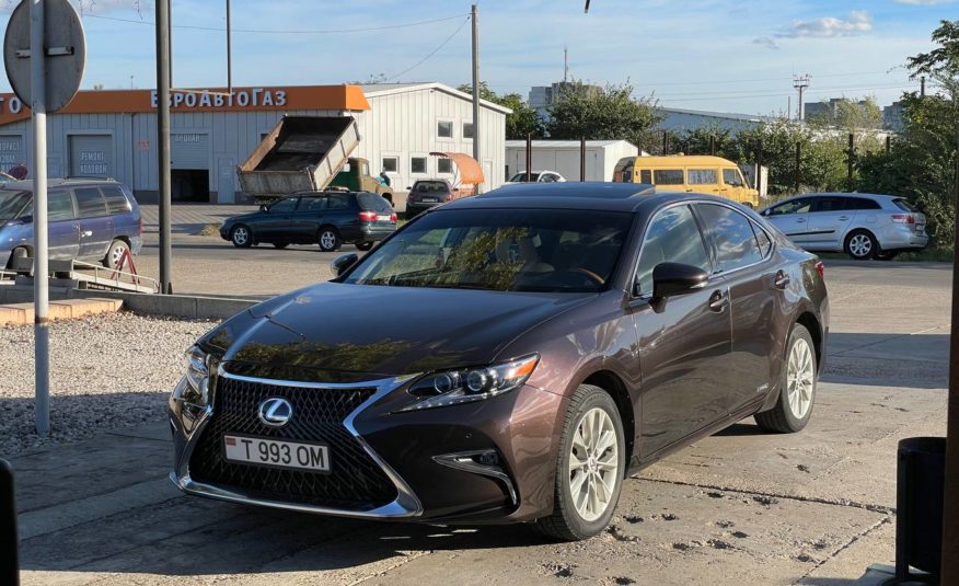 Lexus ES300h