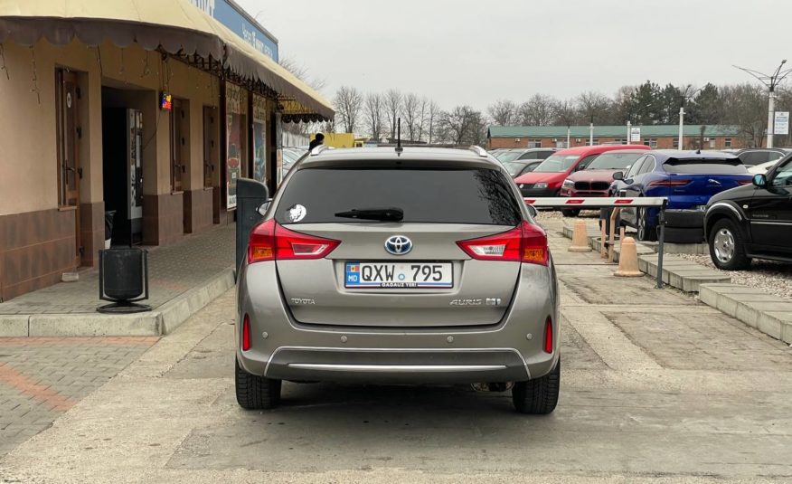 Toyota Auris Hybrid