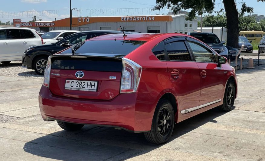 Toyota Prius 30