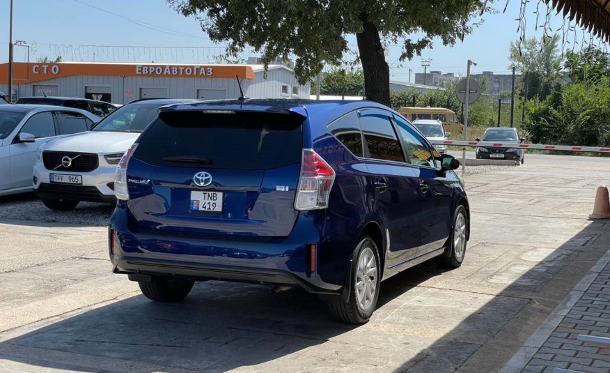 Toyota Prius V Hybrid