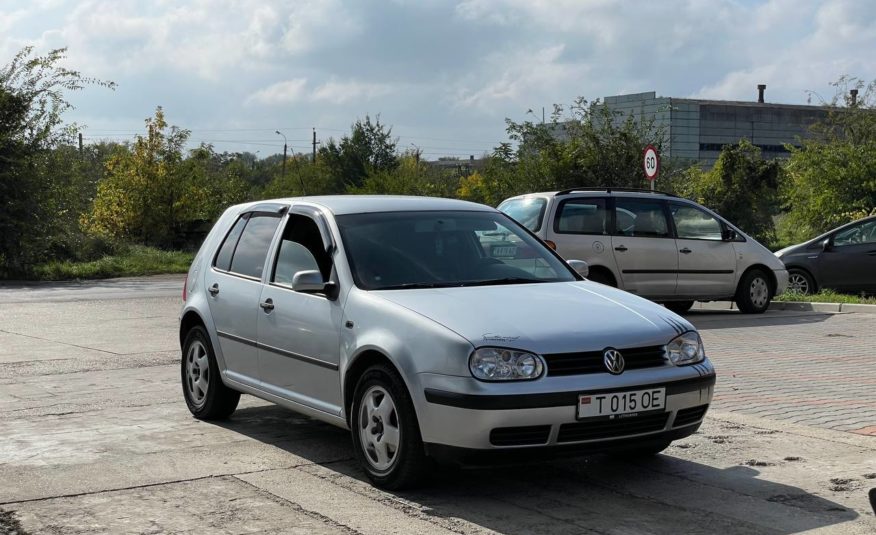 Volkswagen Golf 4