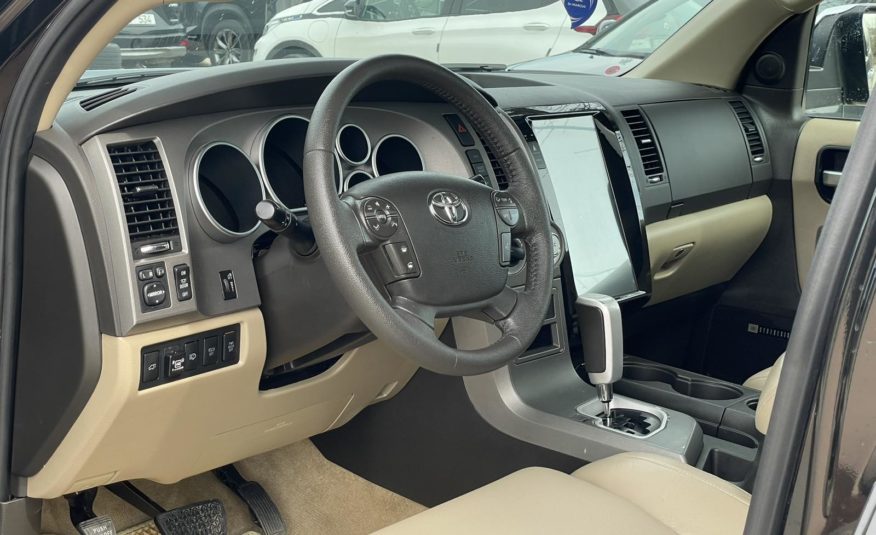 Toyota Sequoia