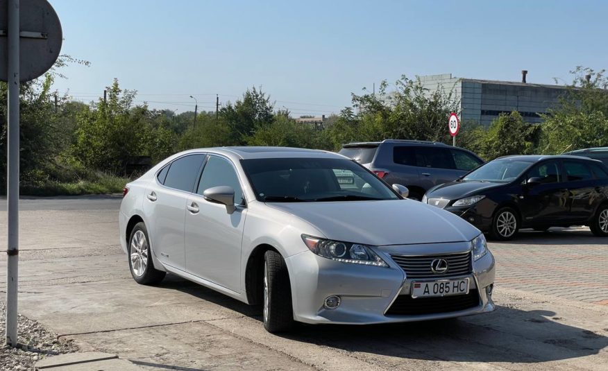 Lexus ES300h