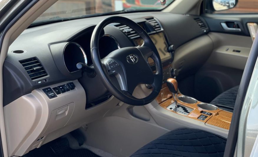 Toyota Highlander Hybrid