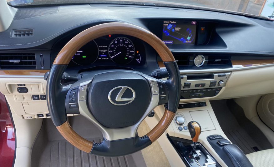 Lexus ES300h