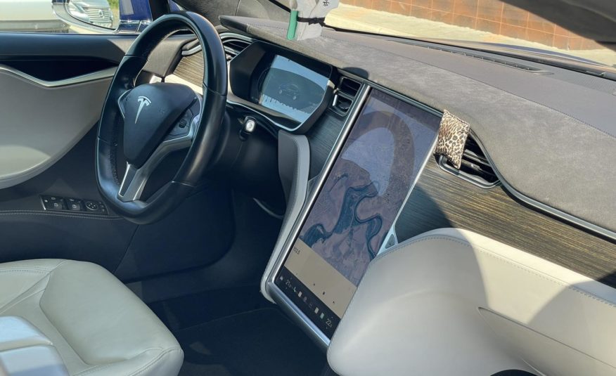 Tesla Model S 85D