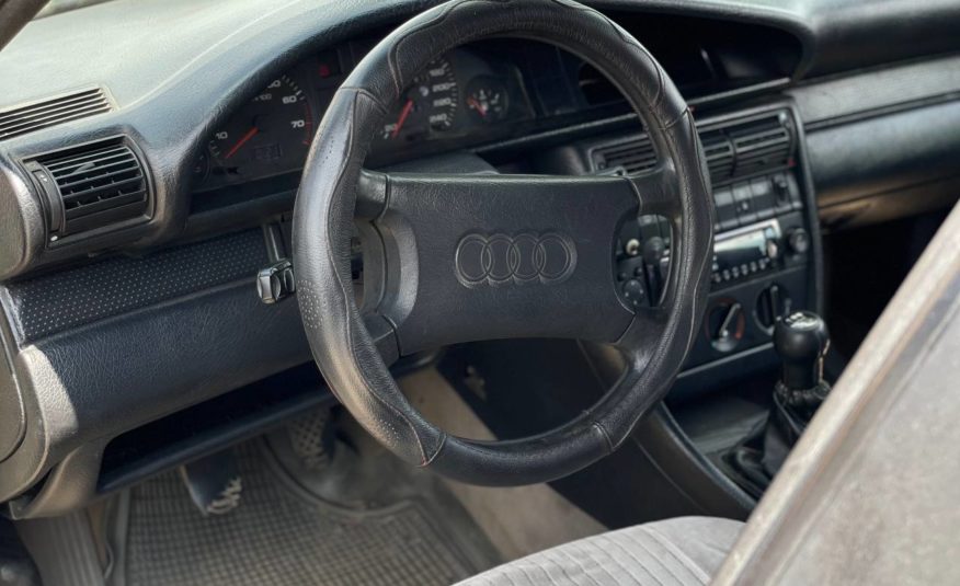 Audi 100