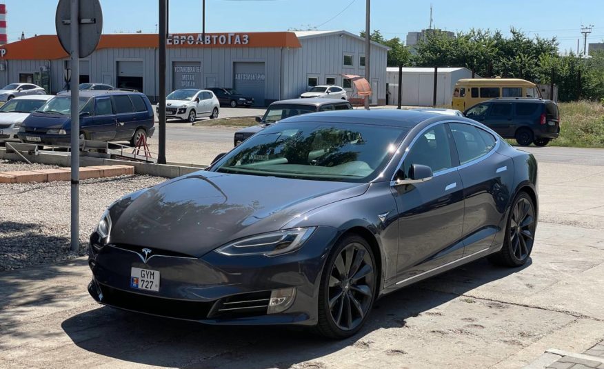 Tesla Model S 75