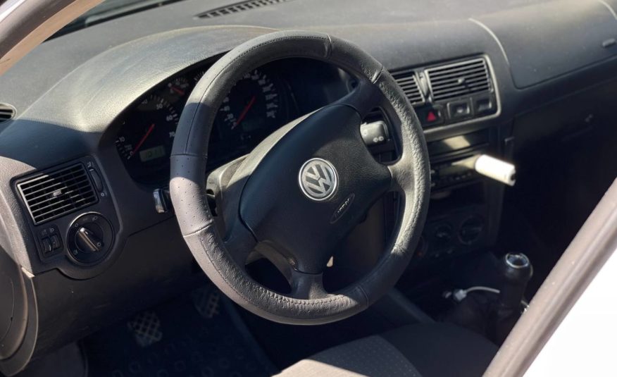 Volkswagen Golf 4