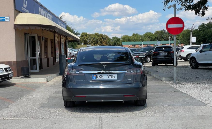 Tesla Model S 90D