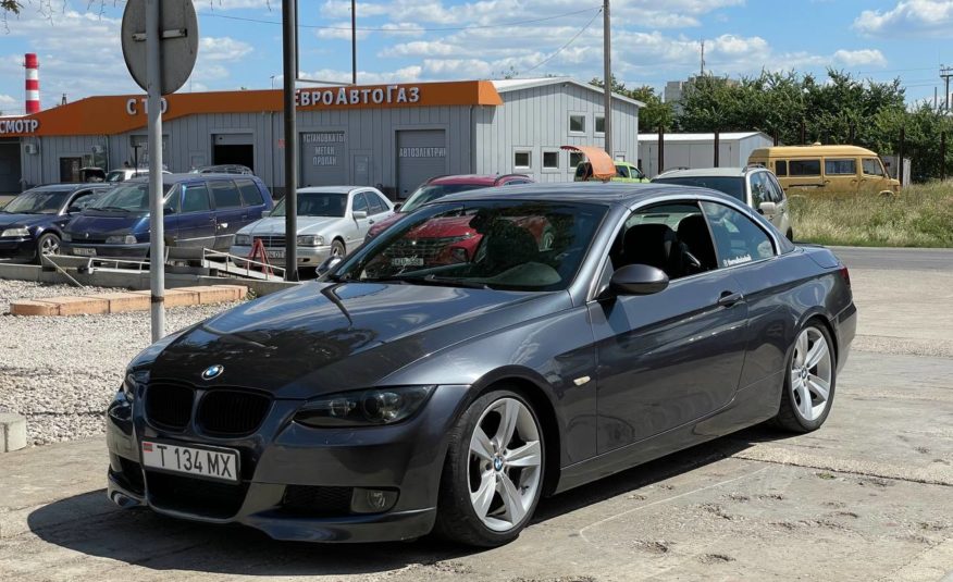 BMW E93 335i