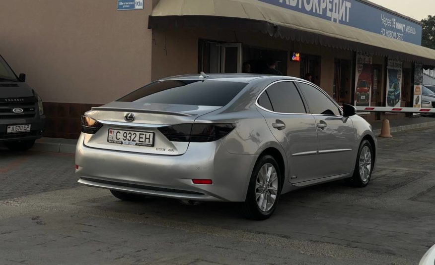 Lexus ES300h