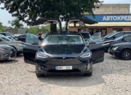 Tesla Model X 75D