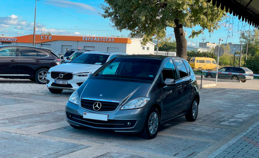 Mercedes Benz A180