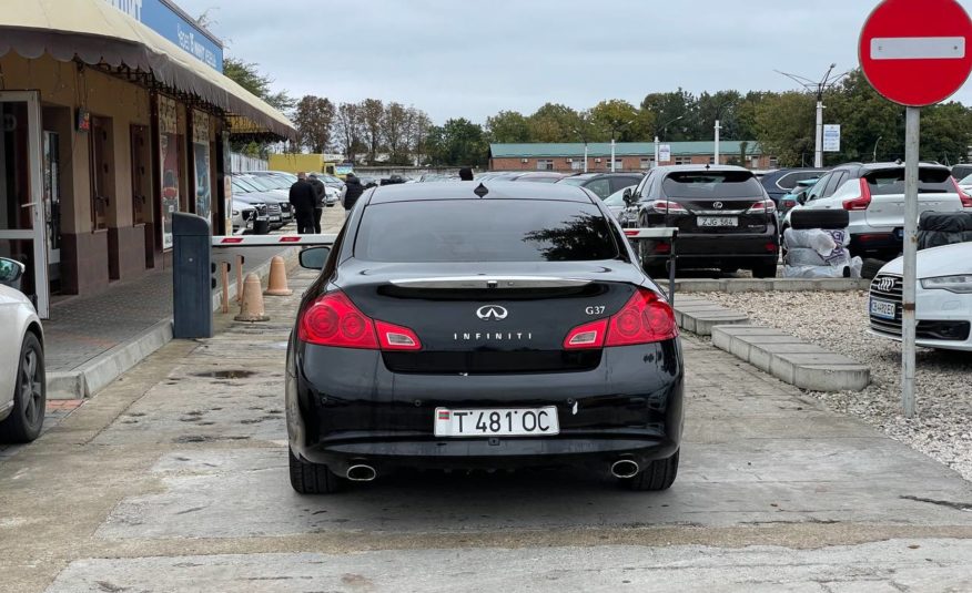 Infiniti G37