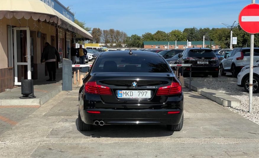 BMW F10 528i