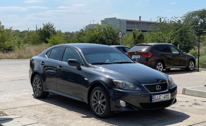 Lexus IS220d