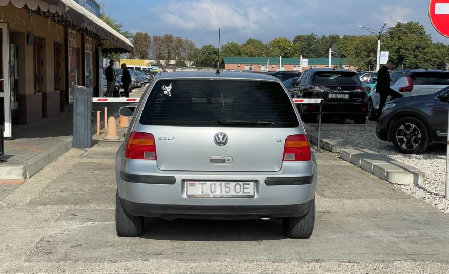 Volkswagen Golf 4