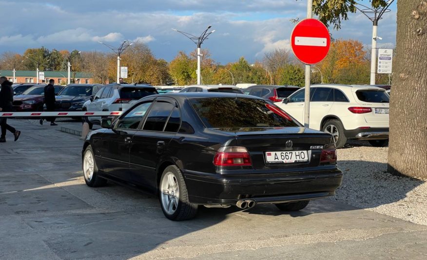 BMW E39 535i