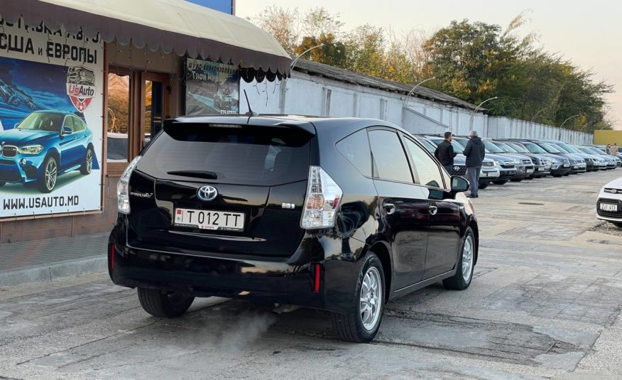 Toyota Prius V Hybrid