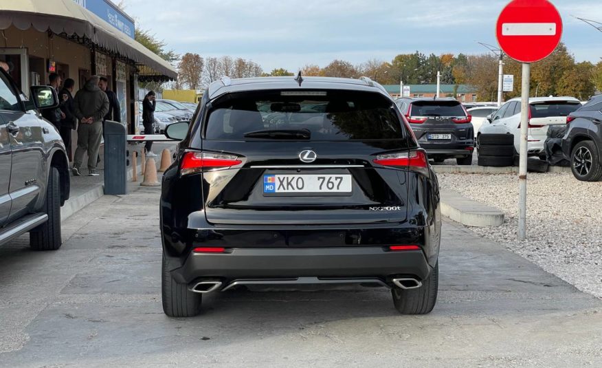 Lexus NX200t