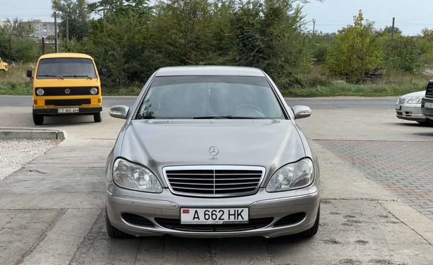 Mercedes Benz S400 (W220)