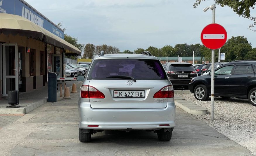 Toyota Avensis Verso