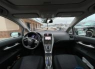 Toyota Auris Hybrid