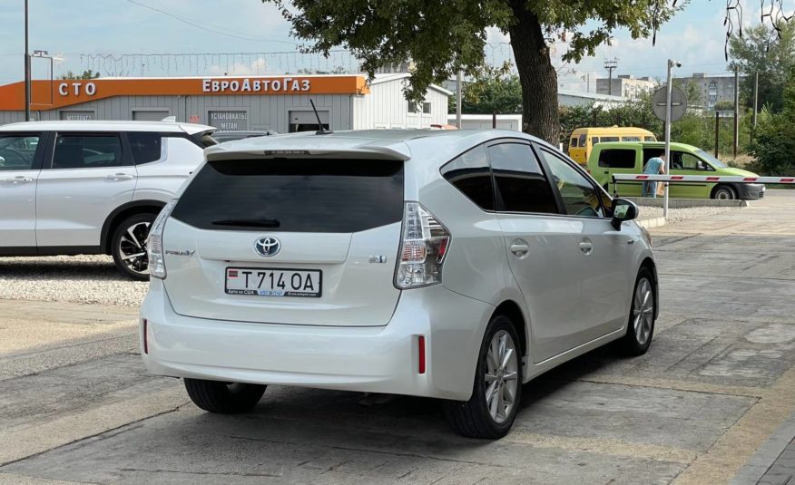 Toyota Prius V Hybrid