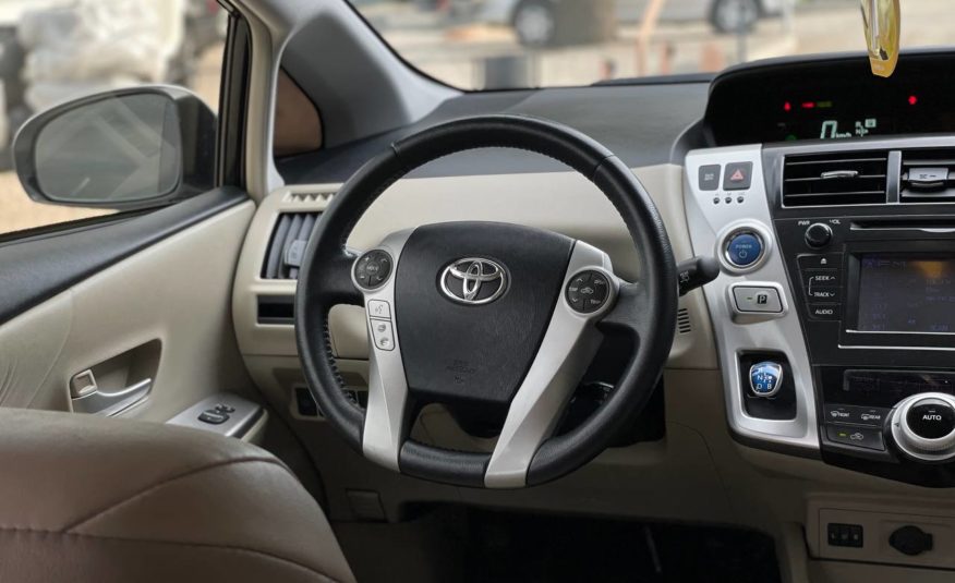 Toyota Prius V Hybrid