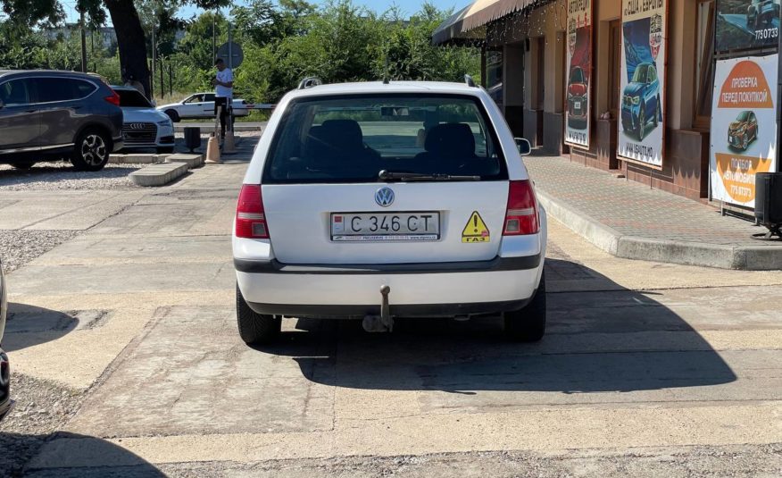 Volkswagen Golf 4