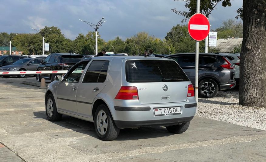 Volkswagen Golf 4