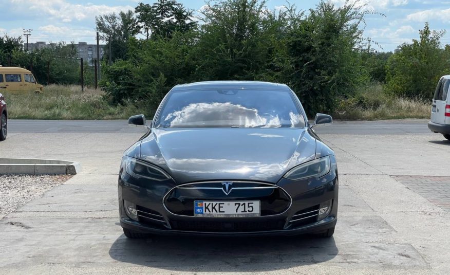 Tesla Model S 90D