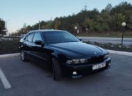 BMW E39 525i