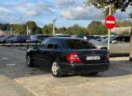 Mercedes Benz E320 (W211)