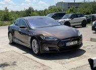 Tesla Model S P85