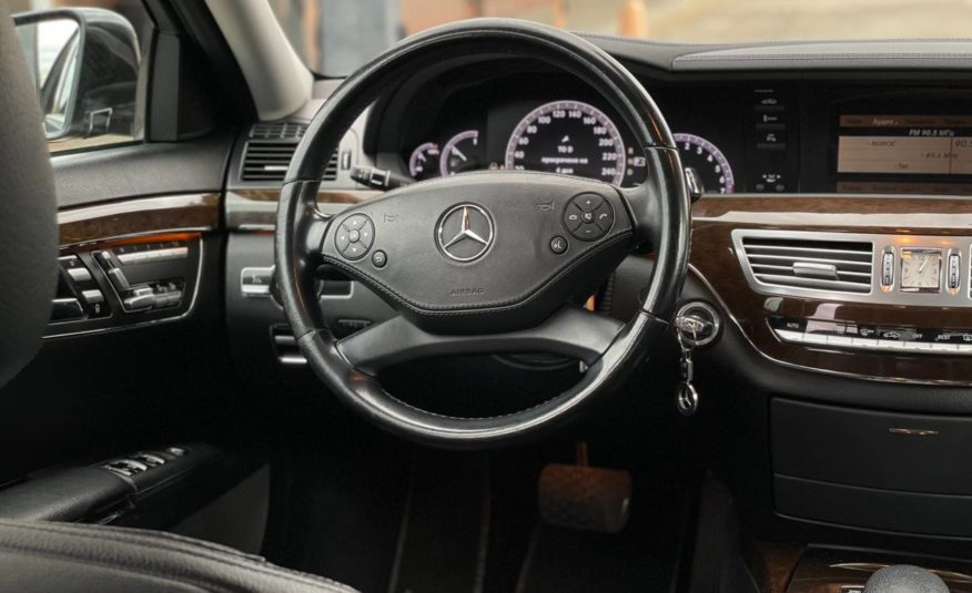 Mercedes Benz S350 W221