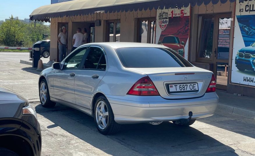 Mercedes Benz C220 CDI