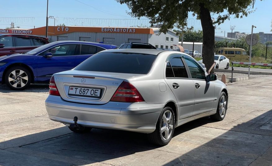 Mercedes Benz C220 CDI