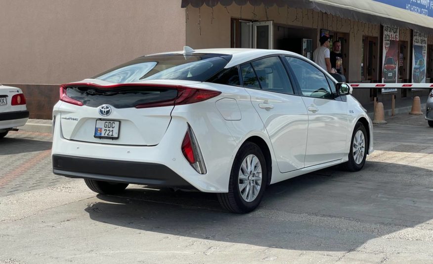 Toyota Prius Prime Plug-In-Hybrid