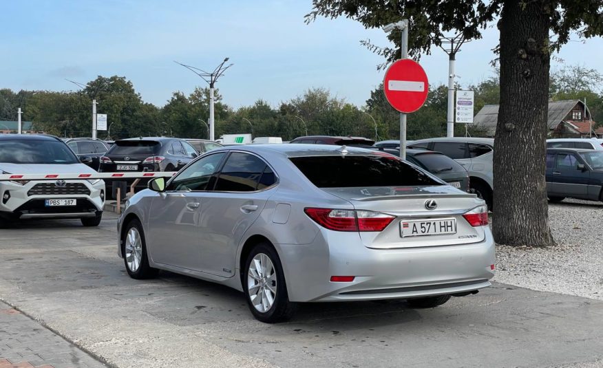 Lexus ES300h