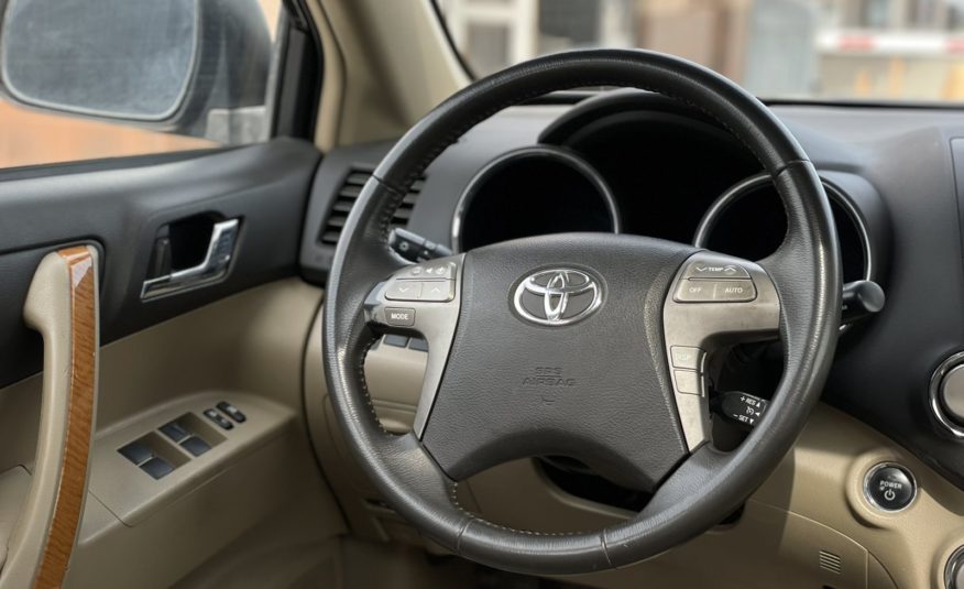 Toyota Highlander Hybrid