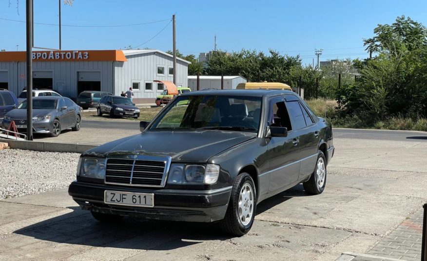 Mercedes Benz W124