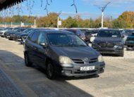 Nissan Almera Tino