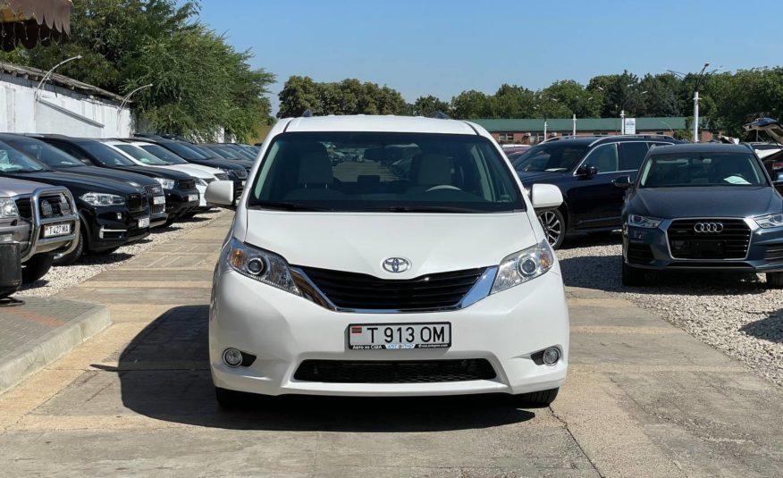 Toyota Sienna