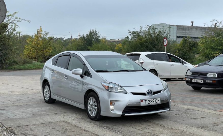 Toyota Prius 30