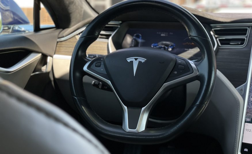 Tesla Model S 85D