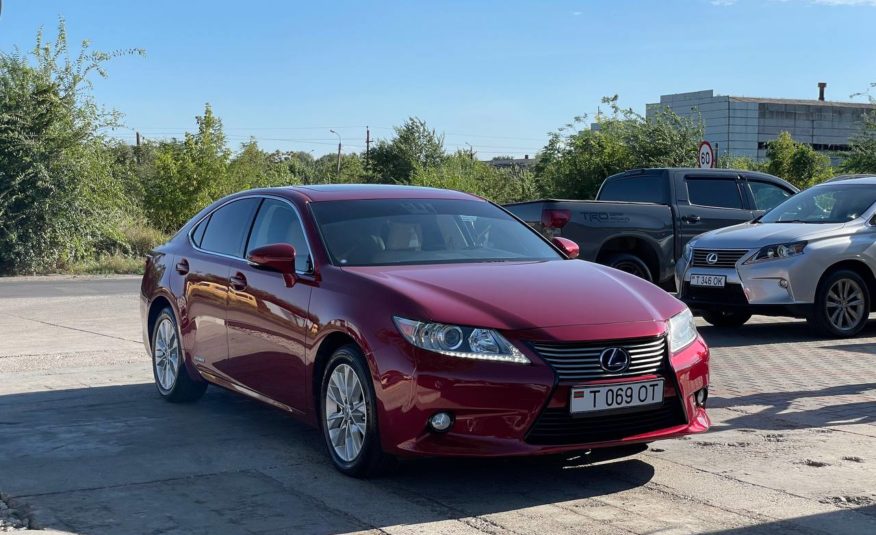 Lexus ES300h