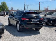 Infiniti FX35