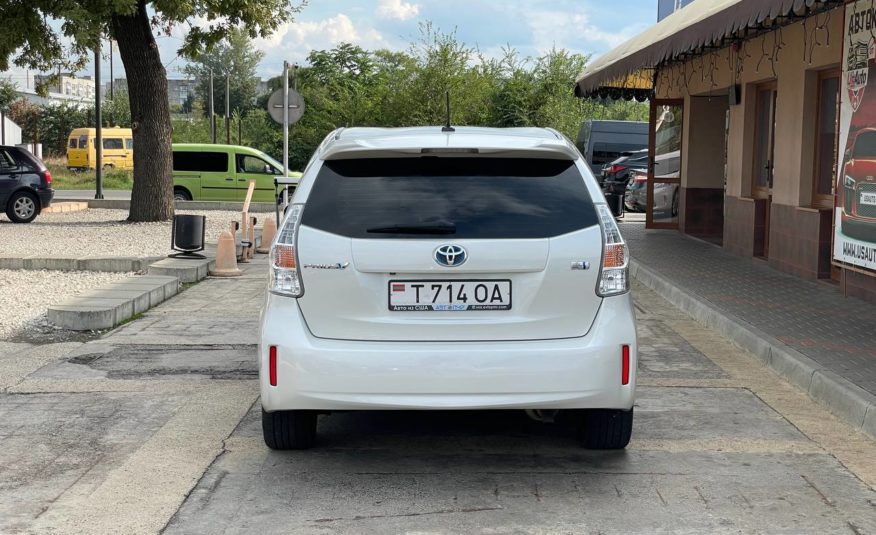 Toyota Prius V Hybrid